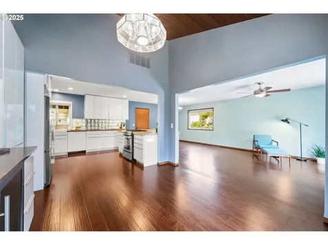 3922 NE 142nd Avenue Portland OR 97230