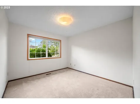 3922 NE 142nd Avenue Portland OR 97230