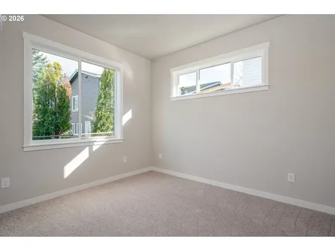 6235 SE Knapp Street Portland OR 97206