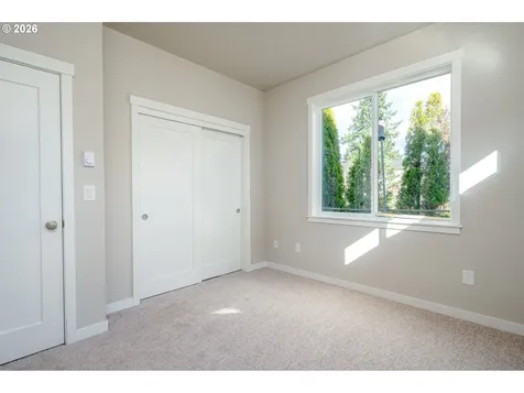 6235 SE Knapp Street Portland OR 97206