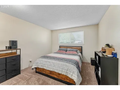 1371 NW Jefferson Street Roseburg OR 97471