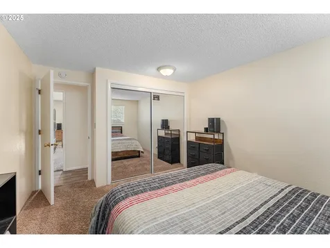 1371 NW Jefferson Street Roseburg OR 97471