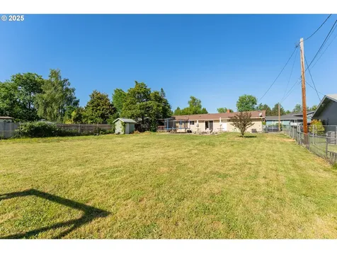 1371 NW Jefferson Street Roseburg OR 97471