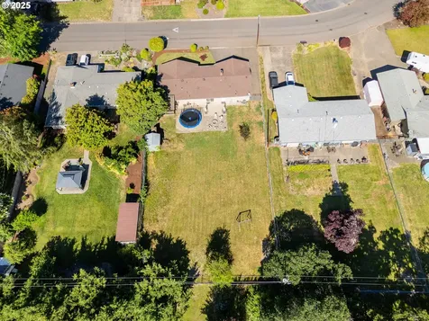 1371 NW Jefferson Street Roseburg OR 97471