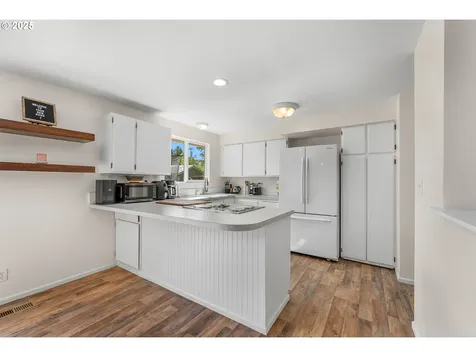 1371 NW Jefferson Street Roseburg OR 97471