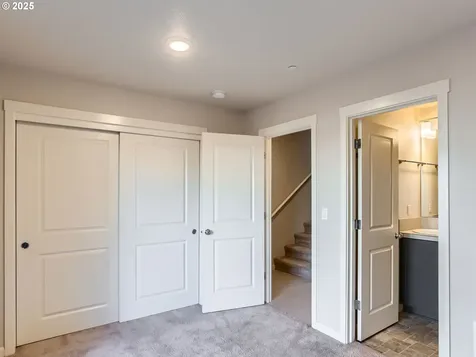 11456 SW Mont Blanc Street Wilsonville OR 97070