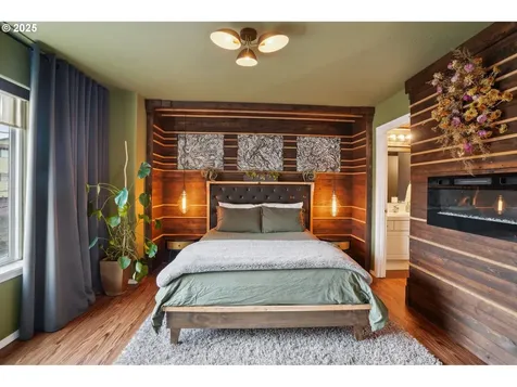 6922 N Burlington Avenue Portland OR 97203