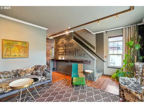 6922 N Burlington Avenue Portland OR 97203