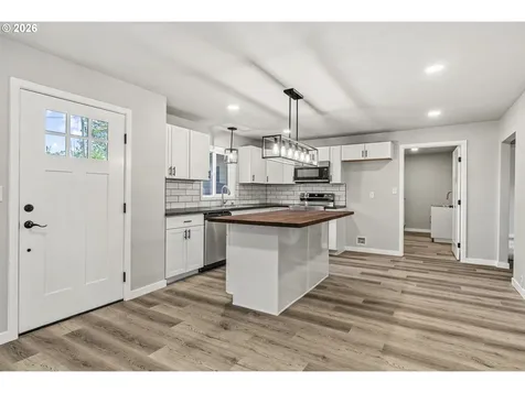235 Holcomb Spur Road Kelso WA 98626