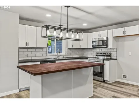 235 Holcomb Spur Road Kelso WA 98626