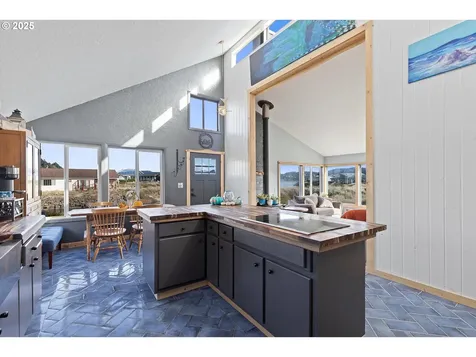 505 NW Oceania Drive Waldport OR 97394