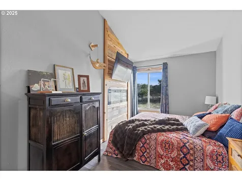 505 NW Oceania Drive Waldport OR 97394