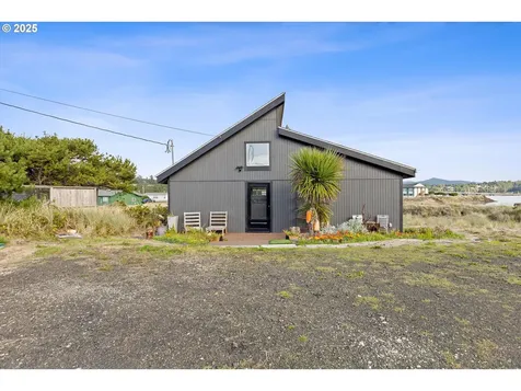 505 NW Oceania Drive Waldport OR 97394