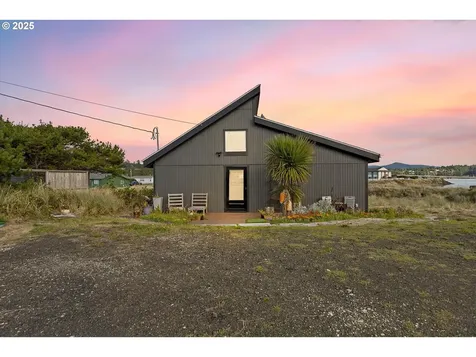 505 NW Oceania Drive Waldport OR 97394