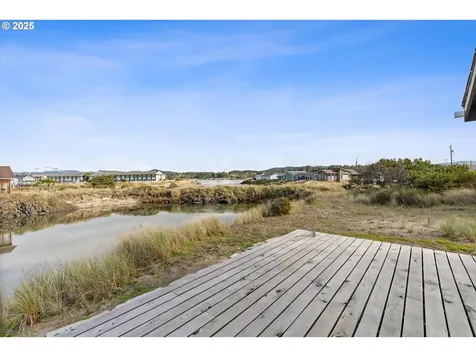 505 NW Oceania Drive Waldport OR 97394