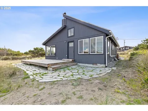 505 NW Oceania Drive Waldport OR 97394