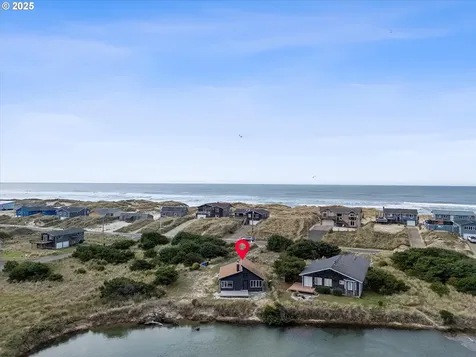 505 NW Oceania Drive Waldport OR 97394