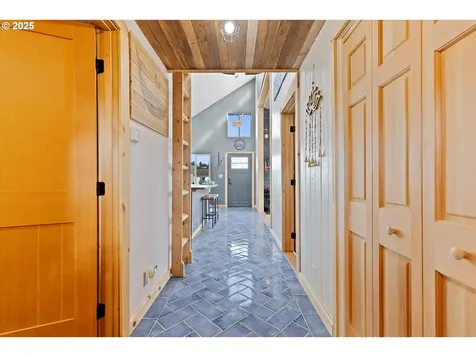505 NW Oceania Drive Waldport OR 97394