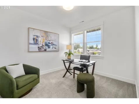 2522 S Lydia Loop Hubbard OR 97032