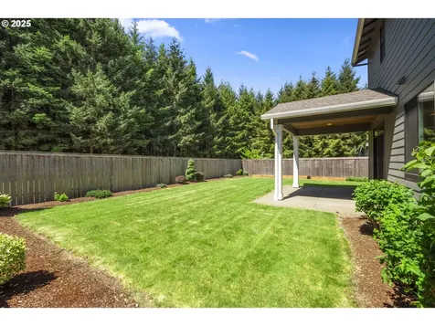 2522 S Lydia Loop Hubbard OR 97032
