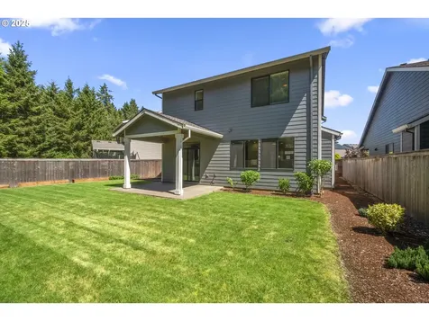2522 S Lydia Loop Hubbard OR 97032