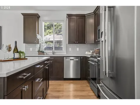 2522 S Lydia Loop Hubbard OR 97032
