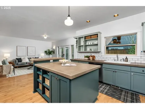1038 NE Emerson Street Portland OR 97211