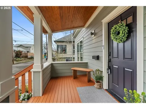 1038 NE Emerson Street Portland OR 97211