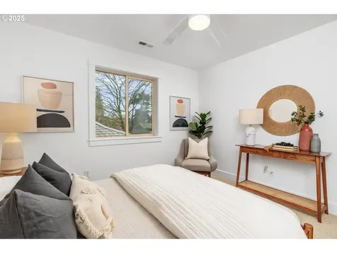 1038 NE Emerson Street Portland OR 97211