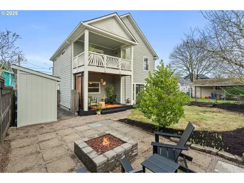 1038 NE Emerson Street Portland OR 97211