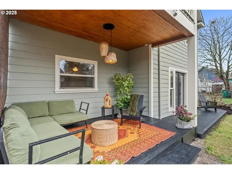 1038 NE Emerson Street Portland OR 97211