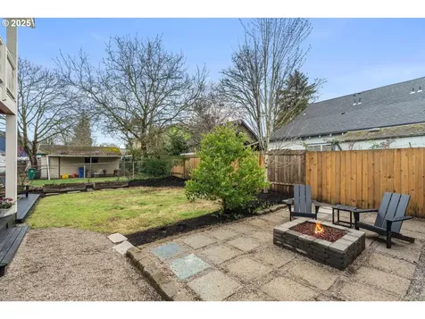 1038 NE Emerson Street Portland OR 97211