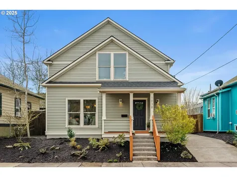 1038 NE Emerson Street Portland OR 97211