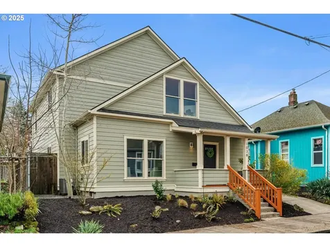 1038 NE Emerson Street Portland OR 97211