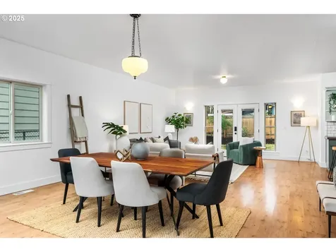 1038 NE Emerson Street Portland OR 97211