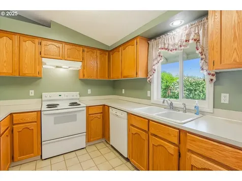 1691 NE Grandhaven Street Mcminnville OR 97128