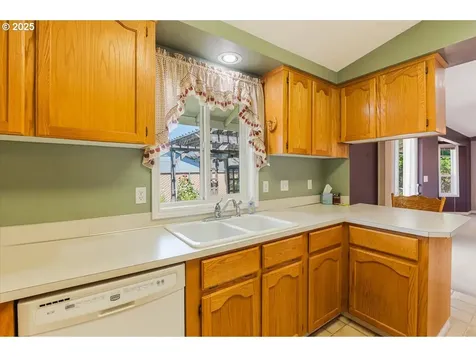1691 NE Grandhaven Street Mcminnville OR 97128