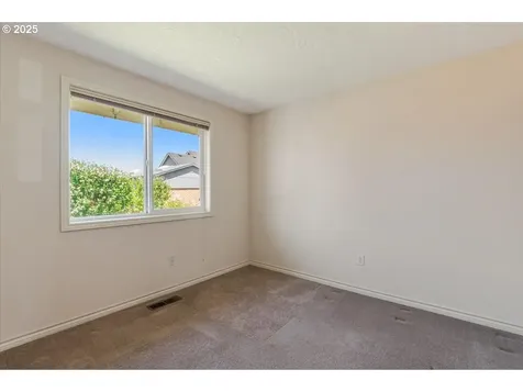 1691 NE Grandhaven Street Mcminnville OR 97128