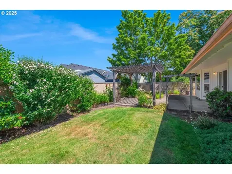 1691 NE Grandhaven Street Mcminnville OR 97128