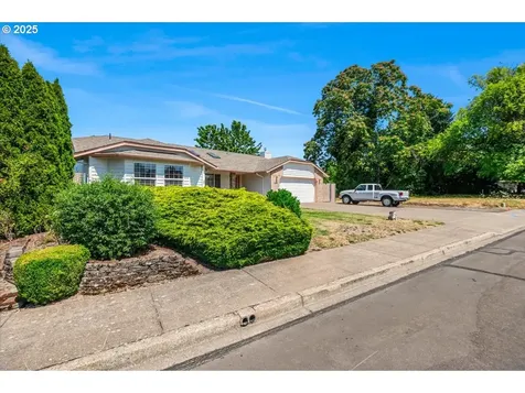 1691 NE Grandhaven Street Mcminnville OR 97128