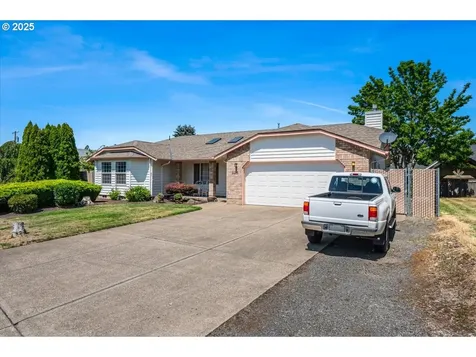 1691 NE Grandhaven Street Mcminnville OR 97128