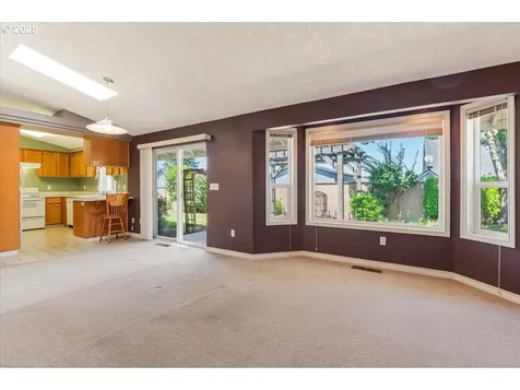1691 NE Grandhaven Street Mcminnville OR 97128