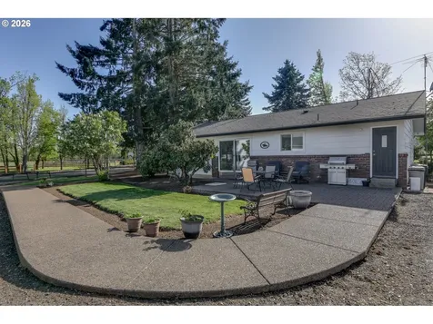 33391 Howe Lane Creswell OR 97426
