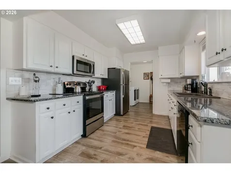 33391 Howe Lane Creswell OR 97426