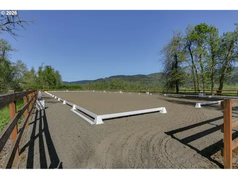 33391 Howe Lane Creswell OR 97426