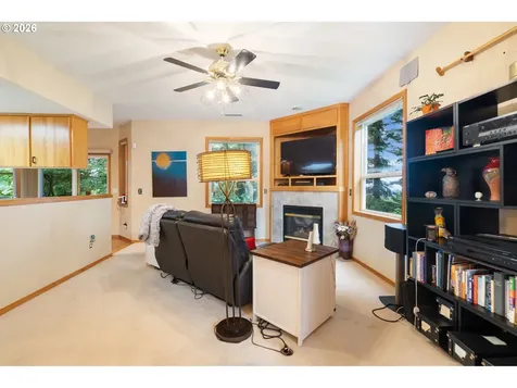 3148 NE Rocky Butte Lane Portland OR 97220