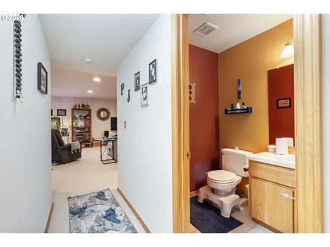 3148 NE Rocky Butte Lane Portland OR 97220