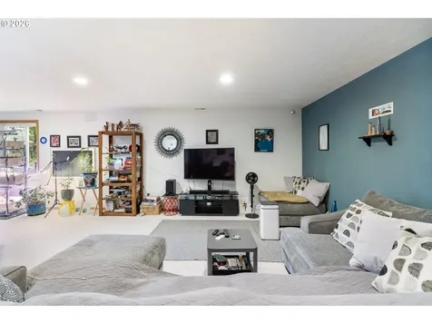 3148 NE Rocky Butte Lane Portland OR 97220