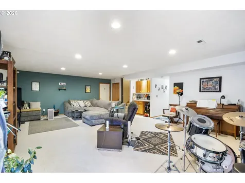 3148 NE Rocky Butte Lane Portland OR 97220