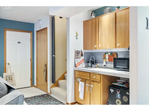 3148 NE Rocky Butte Lane Portland OR 97220